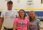 Grygla Senior, Trystan Jelle, with her parents, Mike and Shonda Jelle.