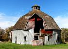 The Handy family round barn.